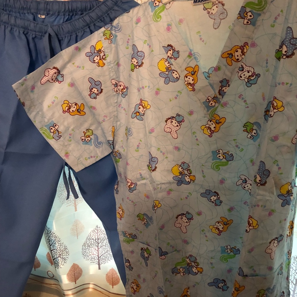 Scrub Set - Picture 3 of 3